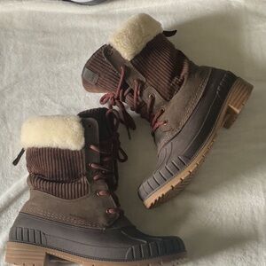 Kamik Brown and Cream Winter Boots with Knit Collar